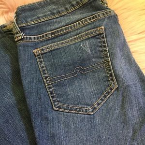Arizona Jean Capris
